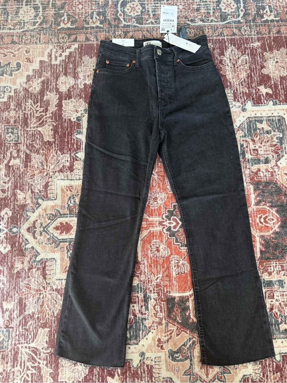 Zara Black Straight-Leg Women’s Jeans